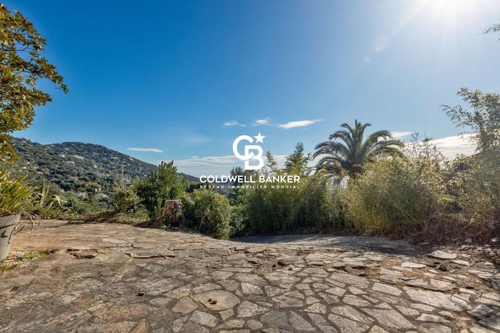 � vendre  Maison Rayol-Canadel-sur-Mer (83820)