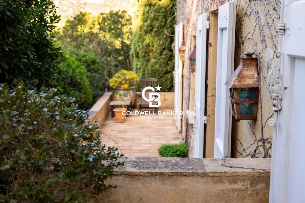 � vendre  Villa Rayol-Canadel-sur-Mer (83820)