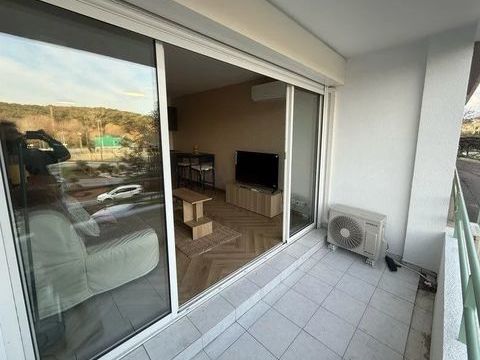   Meubl�: Studio de 27m� avec terrasse proche du shopping riviera Appartement - 1 pi�ce(s) - 27 m�