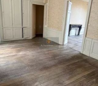  Appartement � louer 4 pi�ces 122 m�