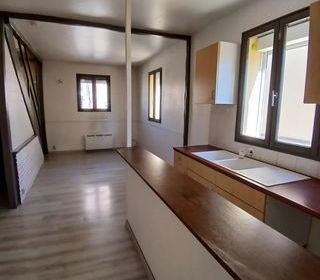  Immeuble � vendre 3 pi�ces 55 m�