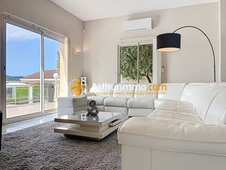  Maison � vendre 7 pi�ces 205 m�