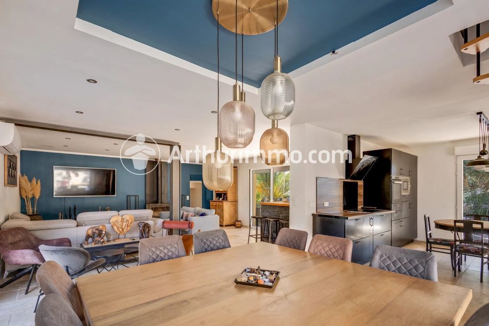 � vendre  Maison Le Cannet-des-Maures (83340)