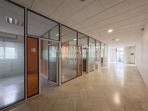A VENDRE - ENSEMBLE DE BUREAUX DIVISIBLES - ENVIRON 5 000 M&sup2; 0 41000 Blois