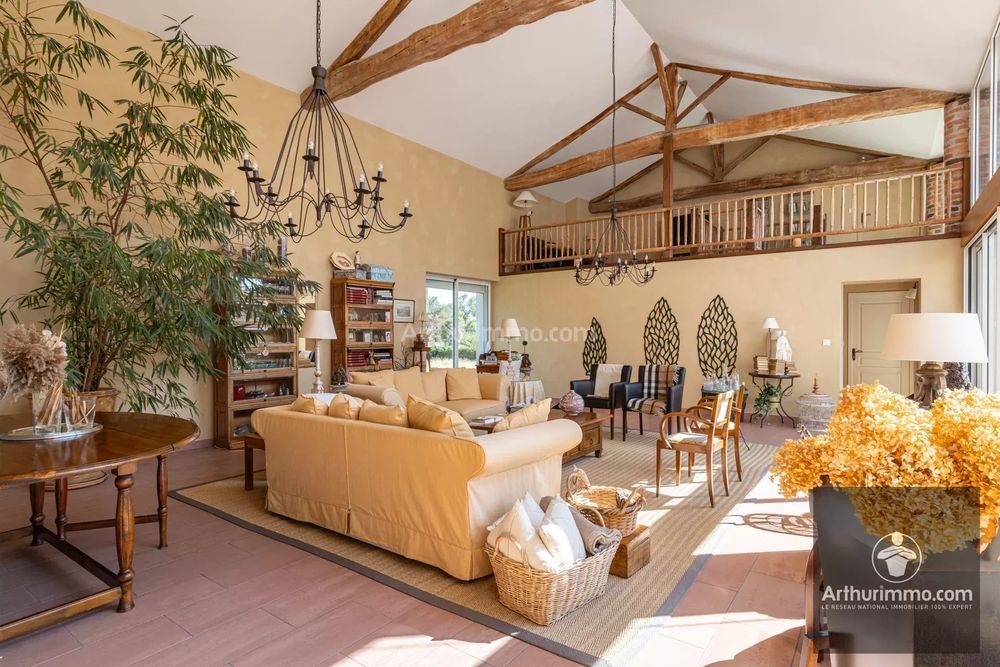 � vendre  Villa Clepp� (42110)