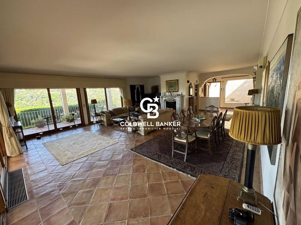 � vendre  Maison Cagnes-sur-Mer (06800)