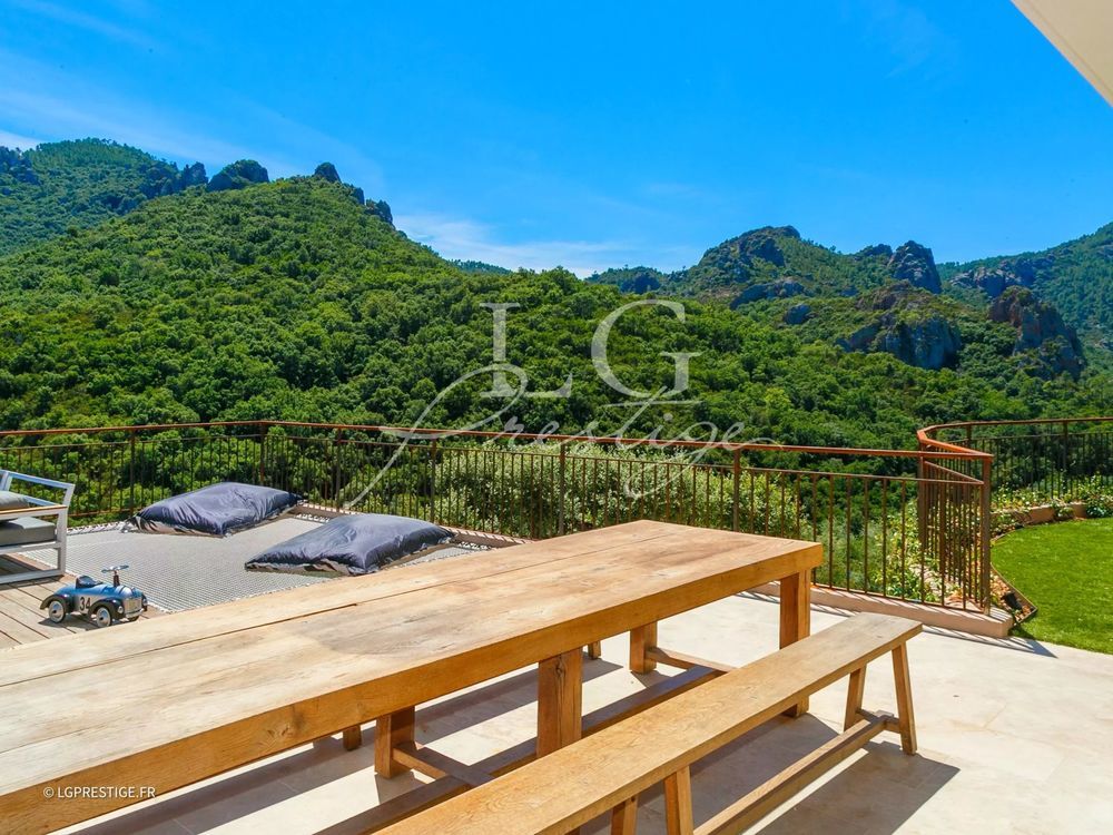 � vendre  Villa Fr�jus (83600)