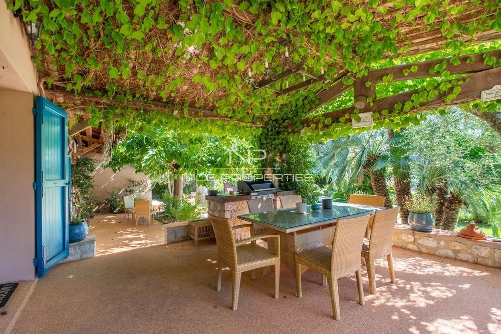 � vendre  Villa Villefranche-sur-Mer (06230)