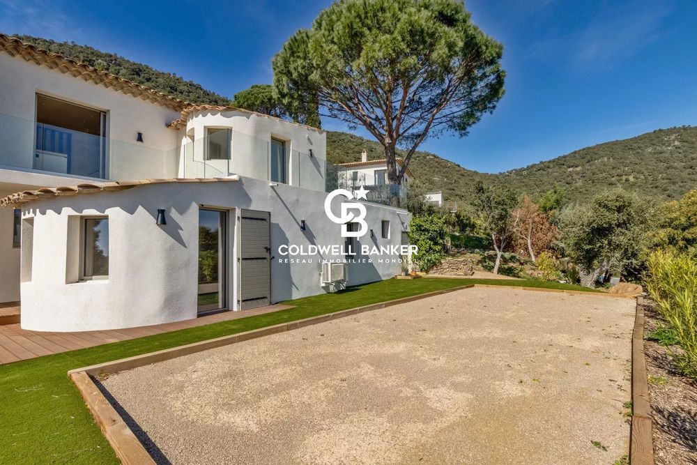 � vendre  Villa Cavalaire-sur-Mer (83240)