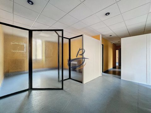 &Agrave; Louer : Bureaux Hyper Centre Bourgoin Jallieu 1110 38300 Bourgoin-jallieu