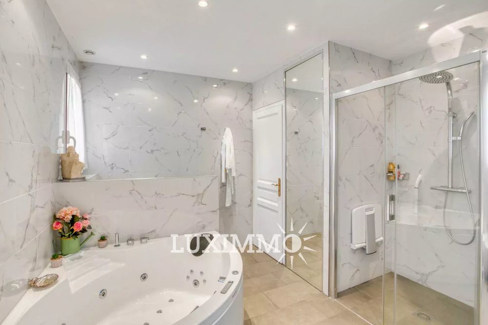 � vendre  Villa Mougins (06250)