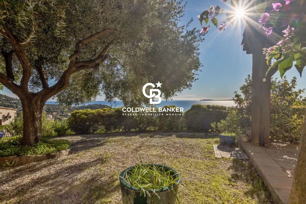 � vendre  Maison Rayol-Canadel-sur-Mer (83820)