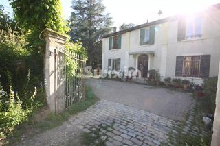  Maison � vendre 9 pi�ces 240 m�