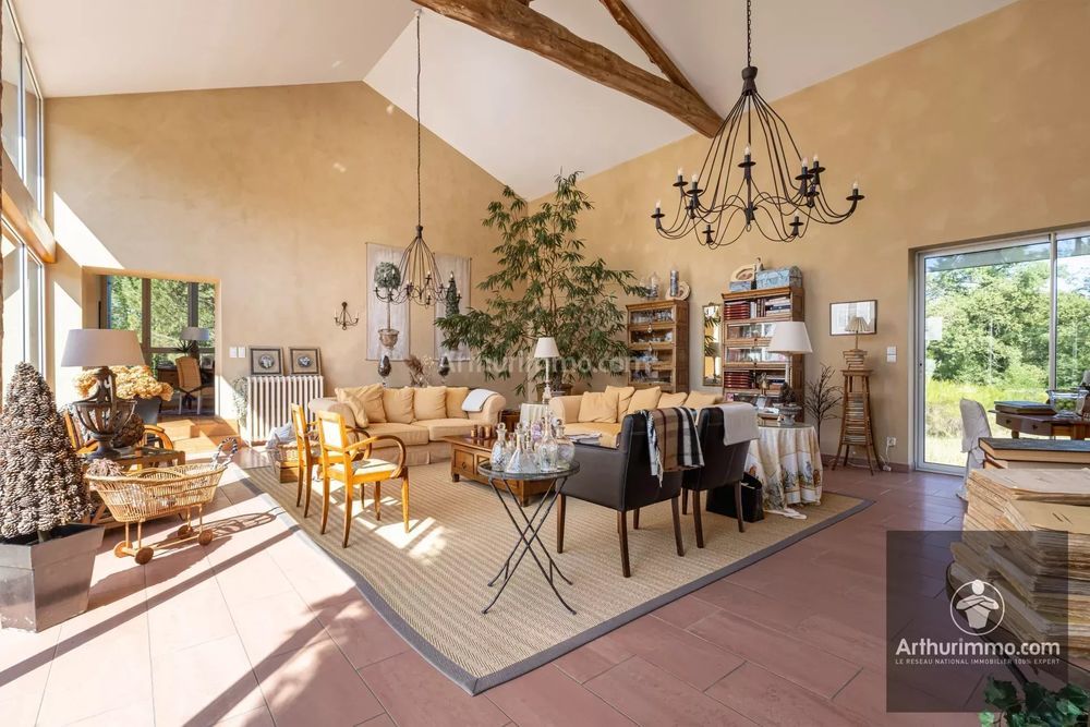 � vendre  Villa Clepp� (42110)