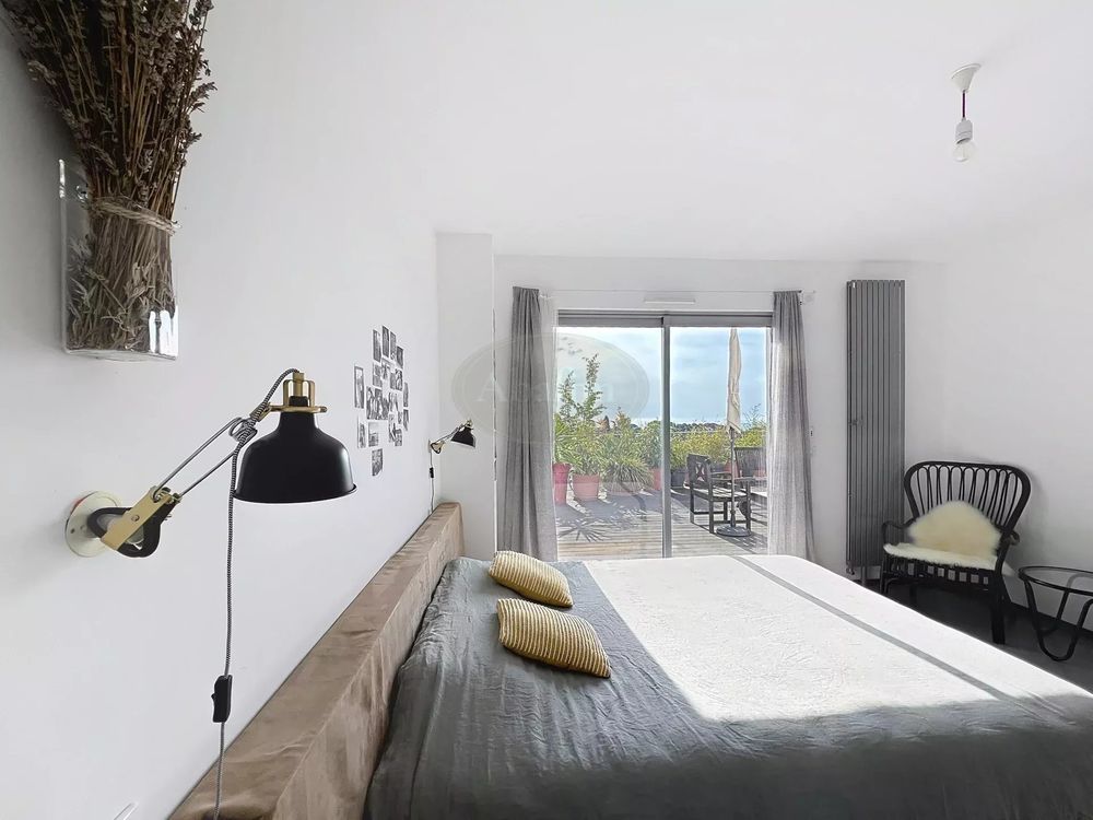 � vendre  Villa Cagnes-sur-Mer (06800)