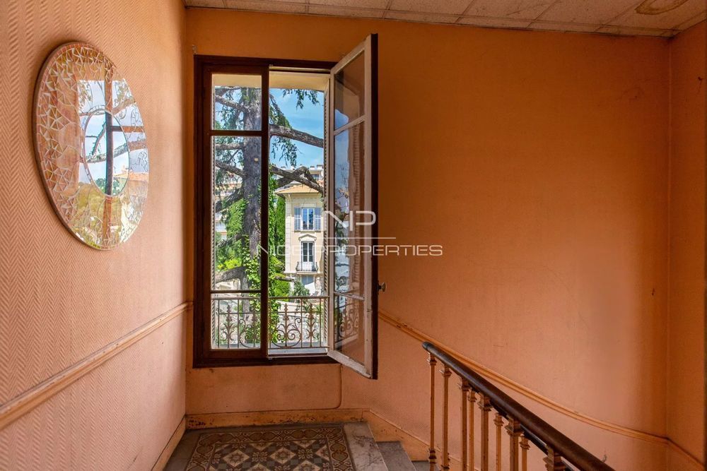 � vendre  Appartement Nice (06100)