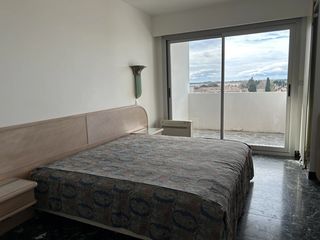  Appartement � louer 5 pi�ces 160 m�