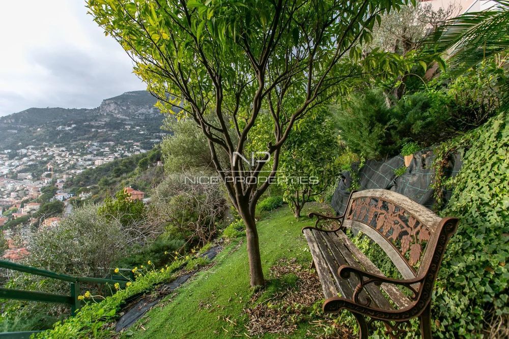 � vendre  Appartement Roquebrune-Cap-Martin (06190)