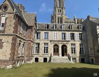  Immeuble � vendre 15 + pi�ces 1880 m�