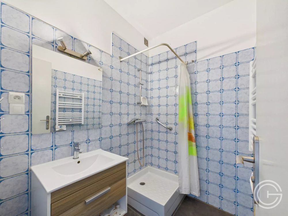 � vendre  Maison Saint-Laurent-du-Var (06700)