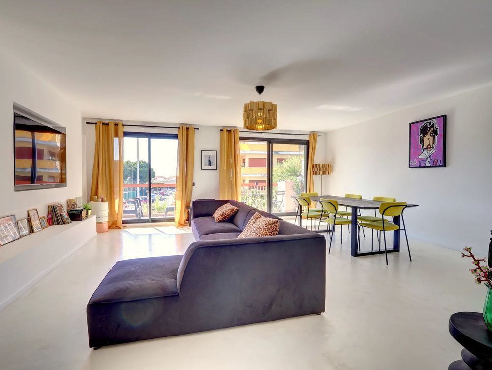 � vendre  Appartement Cagnes-sur-Mer (06800)