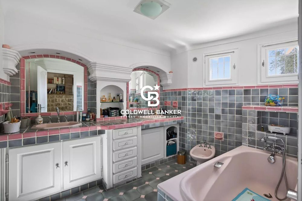 � vendre  Maison Saint-Paul-de-Vence (06570)