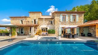  Villa � vendre 6 pi�ces 284 m�