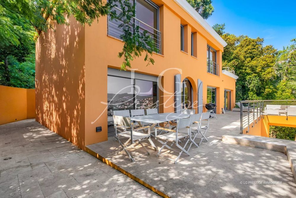 � vendre  Maison Th�oule-sur-Mer (06590)