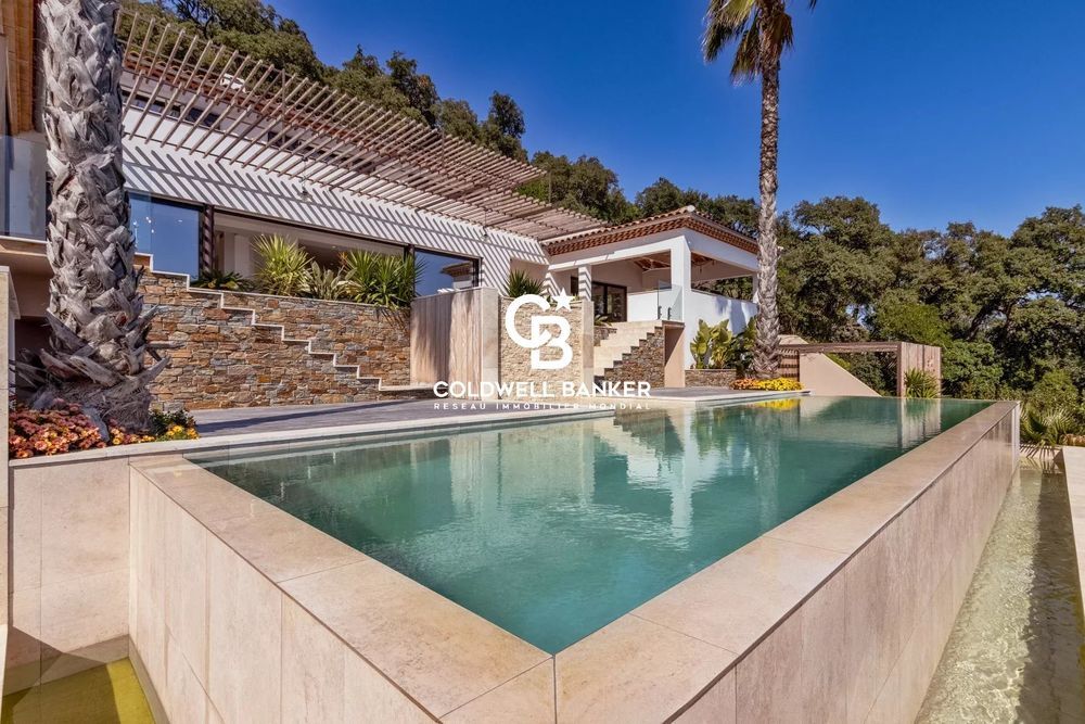 � vendre  Villa Cavalaire-sur-Mer (83240)