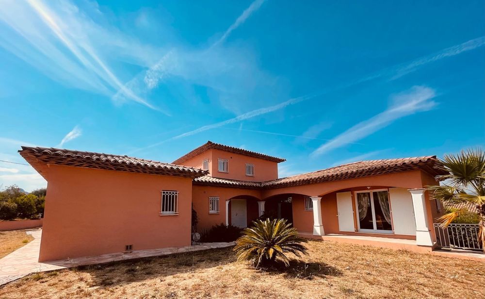 � vendre  Maison Roquebrune-sur-Argens (83520)