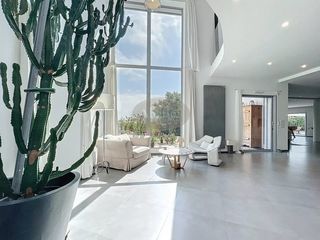  Villa � vendre 13 pi�ces 350 m�