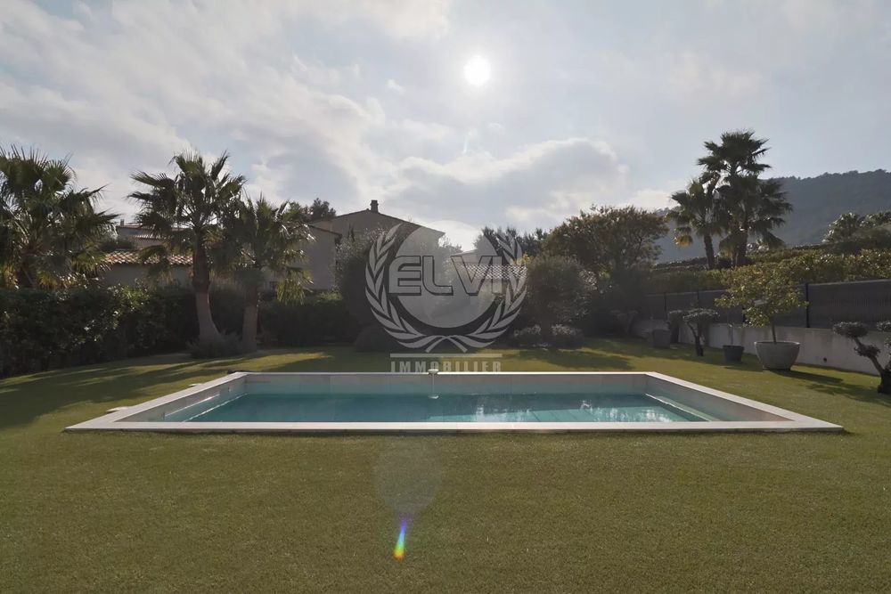 � vendre  Maison Le Plan-de-la-Tour (83120)