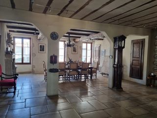  Maison � vendre 9 pi�ces 316 m�