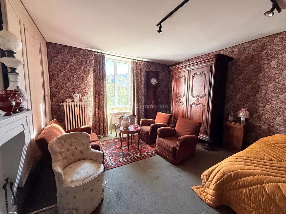 � vendre  Propri�t�/ch�teau Manois (52700)