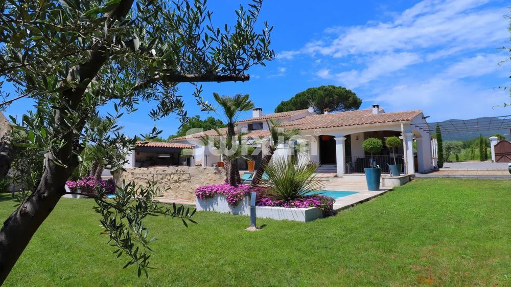 � vendre  Villa Lourmarin (84160)
