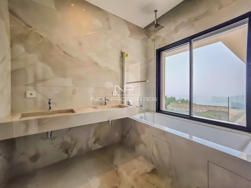 � vendre  Villa Roquebrune-Cap-Martin (06190)