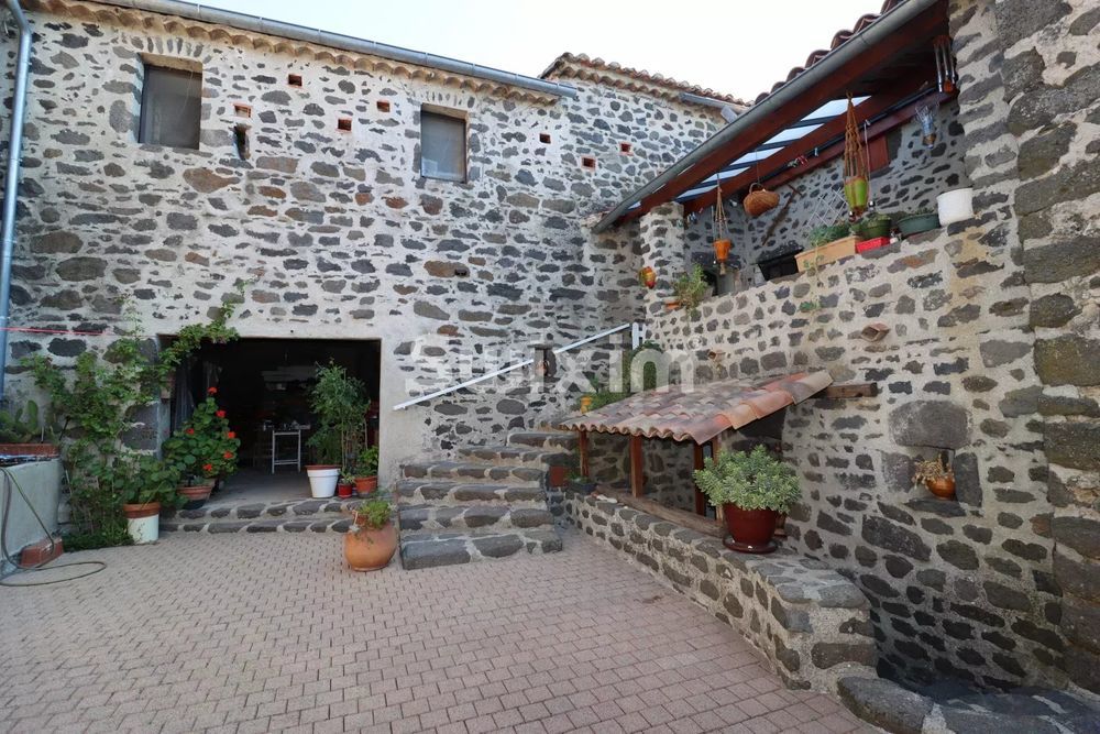 � vendre  Maison Villeneuve-de-Berg (07170)