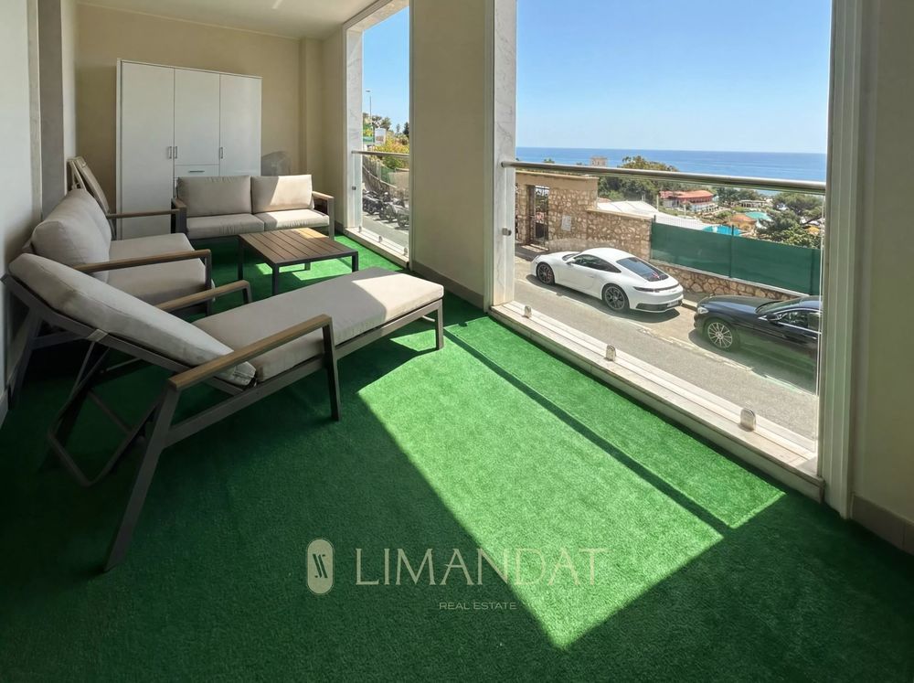 � vendre  Appartement Roquebrune-Cap-Martin (06190)