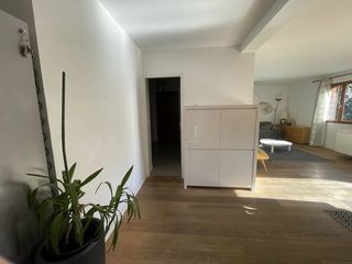  Appartement � louer 4 pi�ces 130 m�