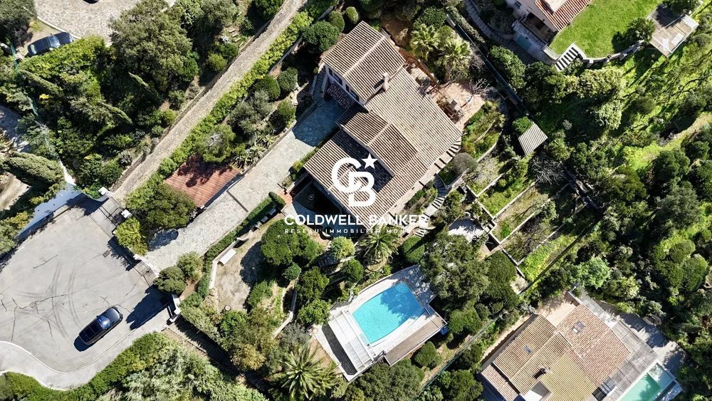 � vendre  Maison Cavalaire-sur-Mer (83240)