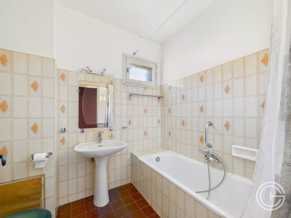 � vendre  Maison Saint-Laurent-du-Var (06700)