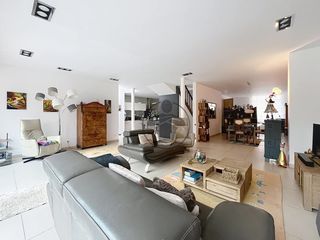  Maison � vendre 7 pi�ces 257 m�