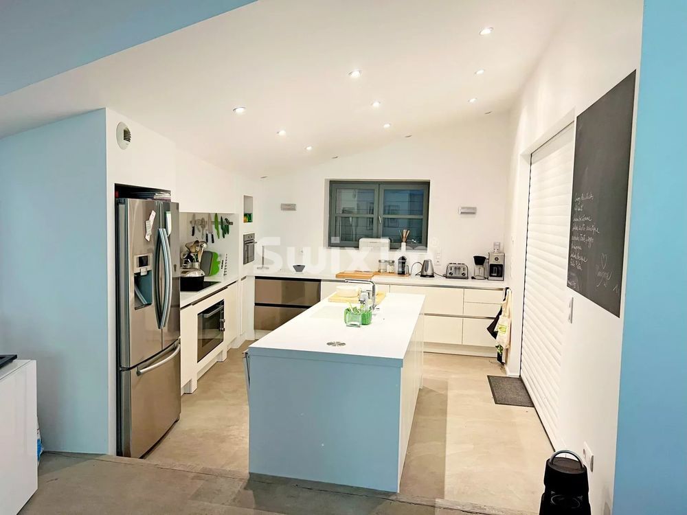 � vendre  Maison Die (26150)