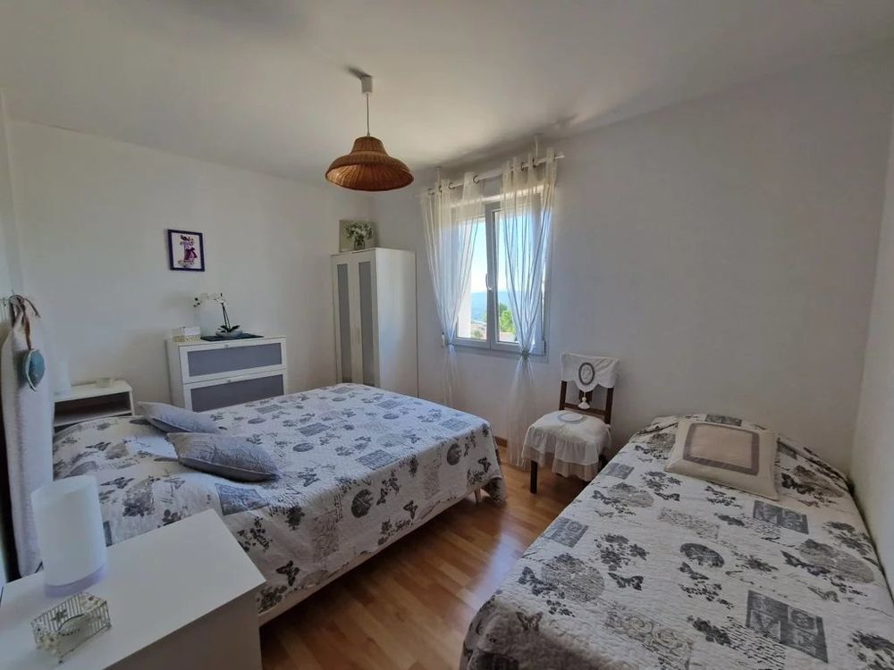 � vendre  Villa Lorgues (83510)