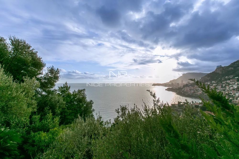 � vendre  Appartement Roquebrune-Cap-Martin (06190)