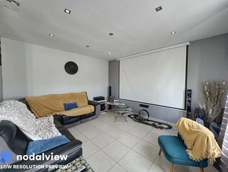  Maison � louer 6 pi�ces 191 m�