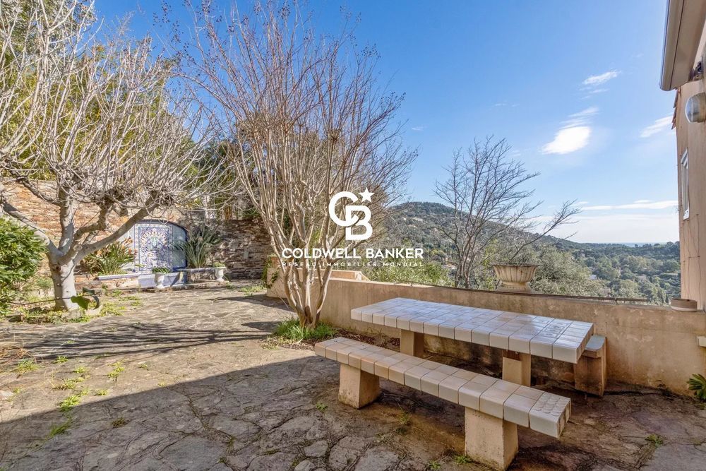 � vendre  Maison Rayol-Canadel-sur-Mer (83820)