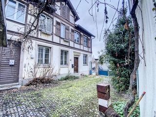  Immeuble � vendre 806 m�