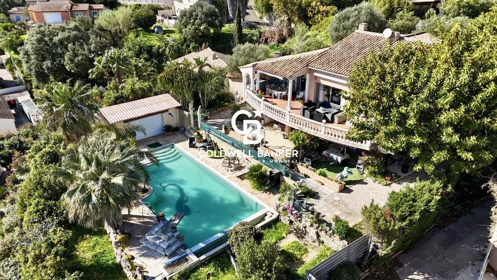 � vendre  Maison Cavalaire-sur-Mer (83240)