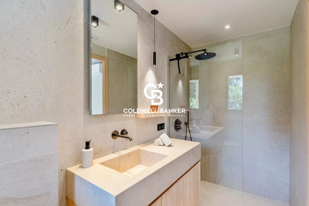 � vendre  Maison Rayol-Canadel-sur-Mer (83820)